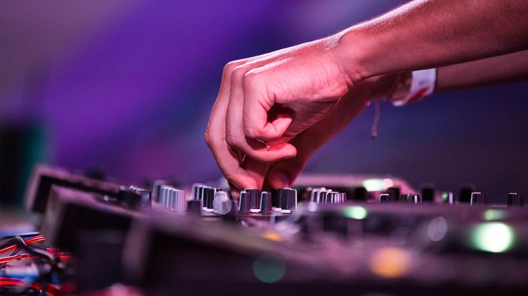 comment selectionner meilleur dj pour soiree lounge